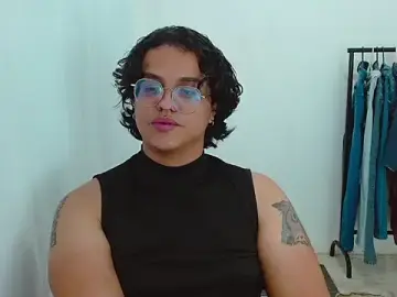 Stripchat Live Sex Cam of Diane_exotic