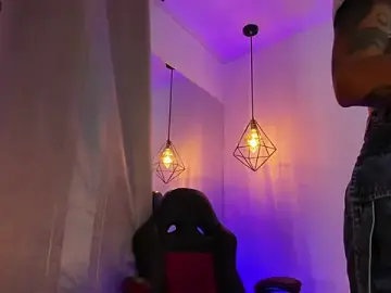 Stripchat Watch Live Sex Cams of Maddie_Ray