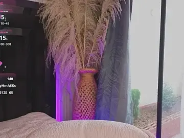 Stripchat Free Porn Cam of CoralRigan