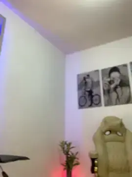 Stripchat Adult Webcam of tinalove7