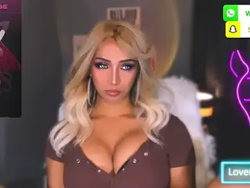 Stripchat Free Porn Cam of Attractive_Goddess_Isla