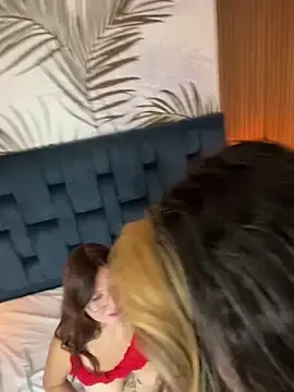 Stripchat Free Live Porn of Sweet_vicky_hot