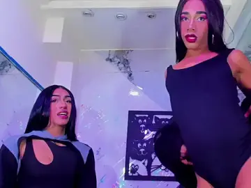 Stripchat Watch Live Sex Cams of Isabella_stanford2