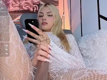 Stripchat Live Sex Cam of Angel-dragun
