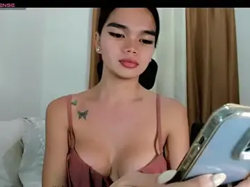 Stripchat Free Live Porn of kendall_petite18