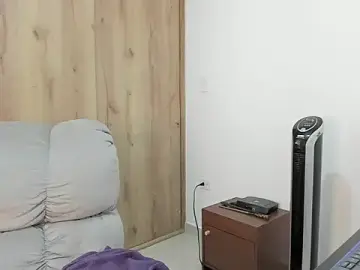 Stripchat Watch Live Sex Cams of xspecialoomx