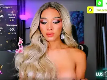 Stripchat Adult Webcam of UrDominantBella