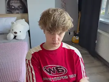 Stripchat Watch Live Sex Cams of olivertasty