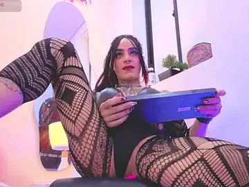 Stripchat Nude Webcam of katrina_blaze