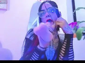 Stripchat Free Porn Cam of katrina_blaze
