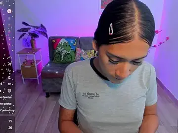 Stripchat Sex Cam of CamilaHarperr_