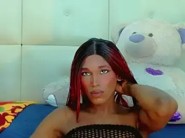 Stripchat Sex Cam of ClarissaAdhams