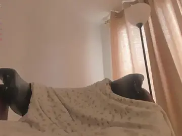 Stripchat Free Live Porn of isabelsexysmile_