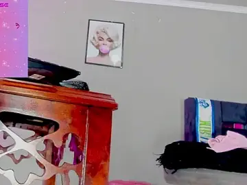 Stripchat Live Sex Cam of Jimena_Grey