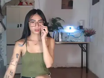 Stripchat Live Sex Cam of Martha4you