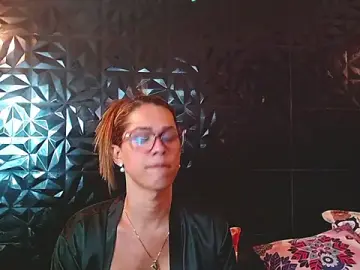 Stripchat Live Sex Cam of PINK__LOLA1