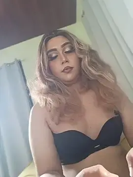 Stripchat Free Porn Cam of mistress_loy