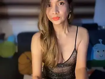 Stripchat Live Sex Cam of Bigsurpriseforyoux