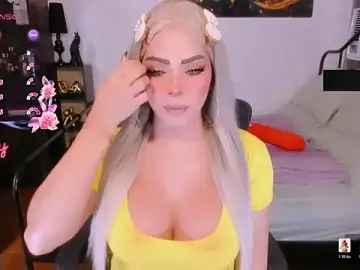 Stripchat Sex Chat of xJackieHugeSuckerx