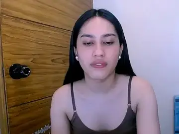 Stripchat Adult Webcam of goddess_athena69