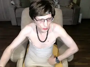 Stripchat Best Webcam of clementine