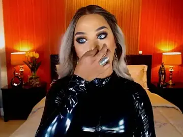 Stripchat Adult Webcams of MarryQueen22
