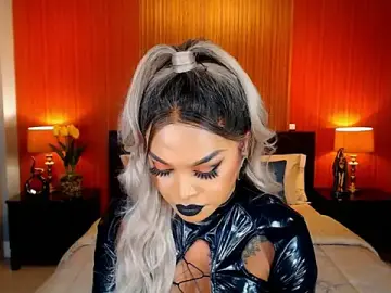 Stripchat Live Sex Cam of MarryQueen22