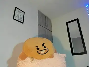 Stripchat Free Porn Cam of exotis_tiahara777