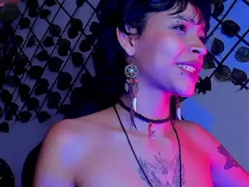 Stripchat Live Sex Cam of Anny_Kiitty