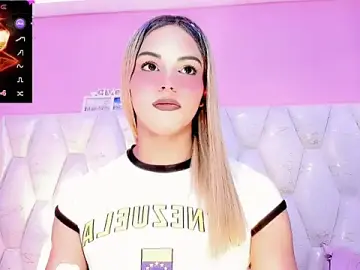 Stripchat Sex Cam of DaleskaSanchez