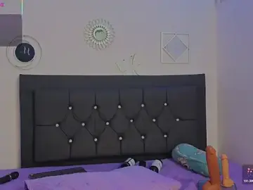 Stripchat Live Sex of ass_naughty_20