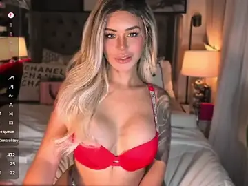 Stripchat Live Sex of ParisianDoll