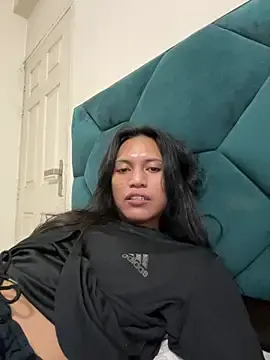 Stripchat Watch Live Sex Cams of DarlingJenny22