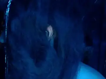 Stripchat Free Porn Cam of BLUE_AIVEE69