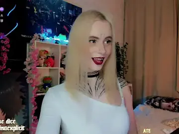 Stripchat Adult Video Chat of snake__bites