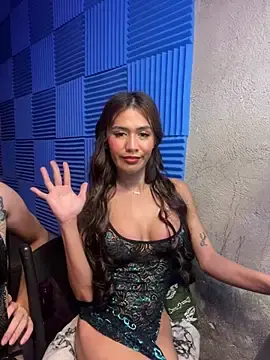 Stripchat Watch Live Sex Cams of Bomb_Maddy