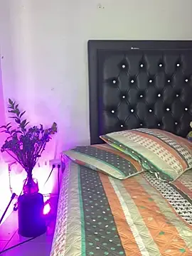 Stripchat Live Porn of Camil_7w7