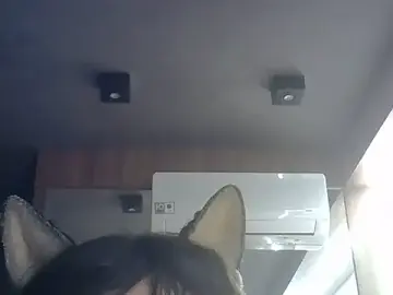 Stripchat Best Webcam of SkinnyKitten