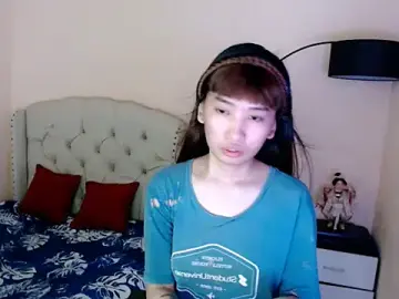 Stripchat Adult Webcam of ShantalFoxxy_