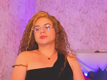 Stripchat Free Porn Cam of april_summer_