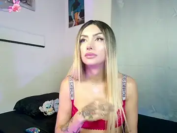 Stripchat Sex Cam of ale_lovee