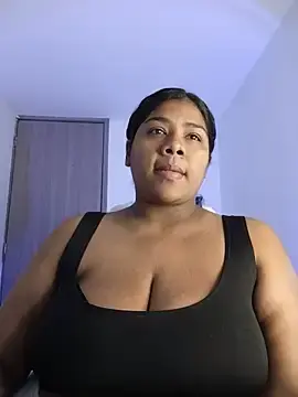 Stripchat Live Sex of paola091