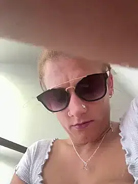 Stripchat Adult Webcam of Bellaa25