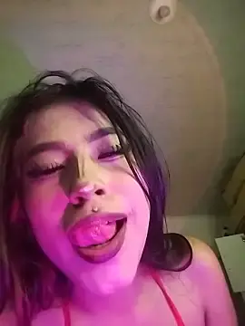 Stripchat Live Porn of DANIAASQUIIRTT