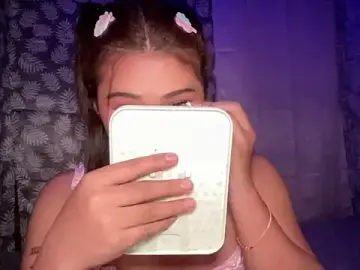 Stripchat Sex Cam of Exotic_alyssa69