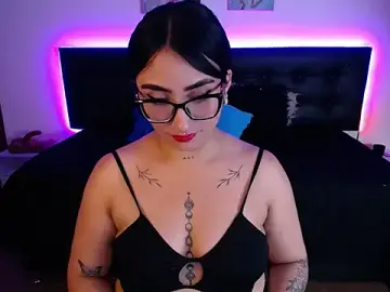 Stripchat Free Porn Cam of SeleneMore
