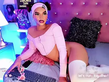 Stripchat Nude Webcam of Diiva_Smiith