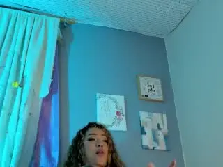 Xlovecam Watch Live Sex Cams of JuliaSacarf