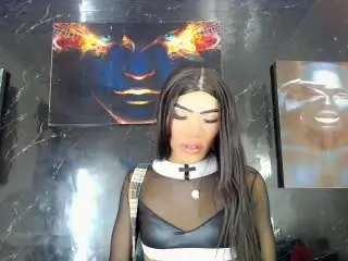 Xlovecam Live Porn of NashlaLonga