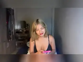 Xlovecam Adult Video Chat of YourBestGirlX